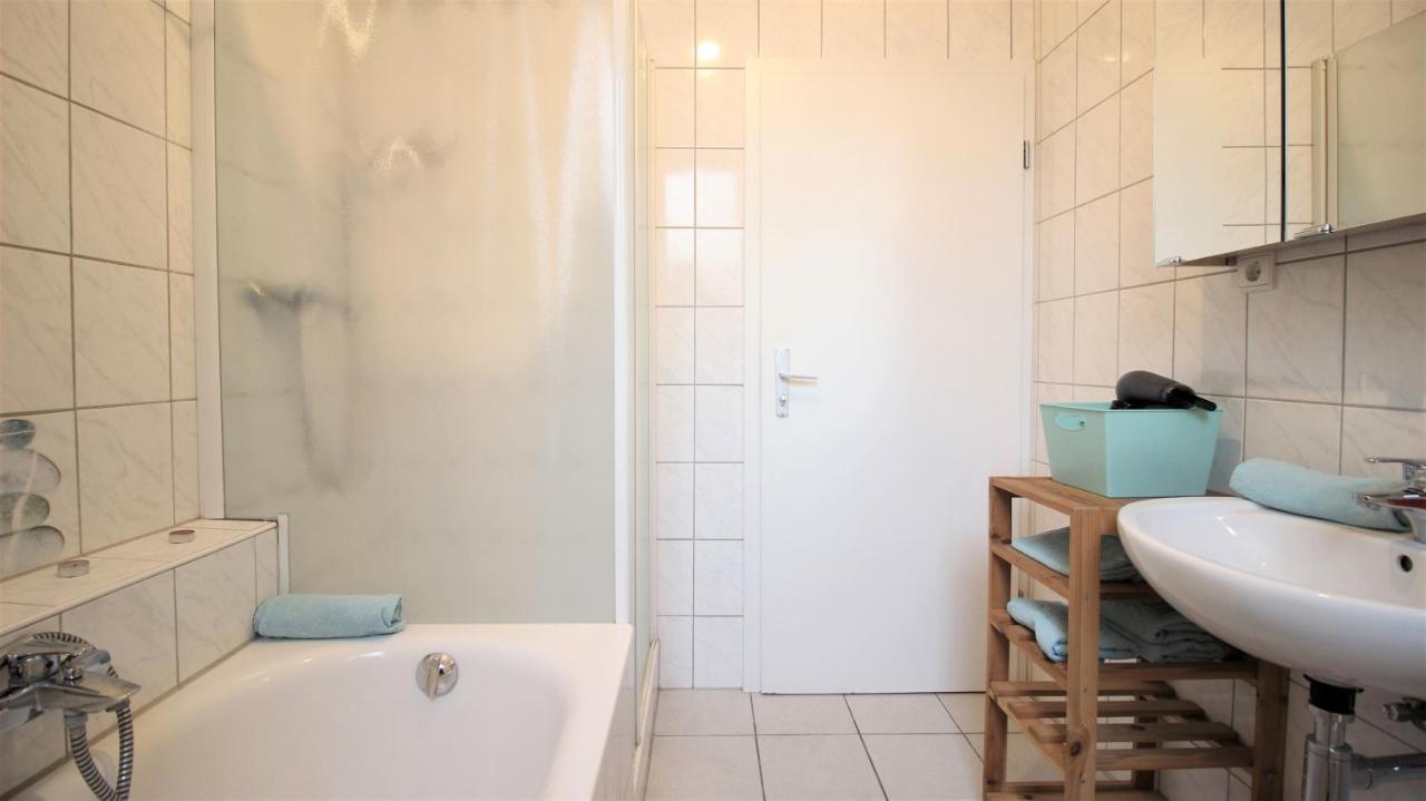 Privatzimmer Nahe Bahnhof Und City Appartement Würzburg Buitenkant foto