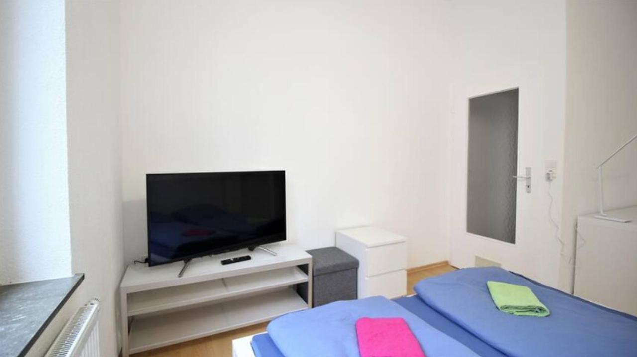 Privatzimmer Nahe Bahnhof Und City Appartement Würzburg Buitenkant foto